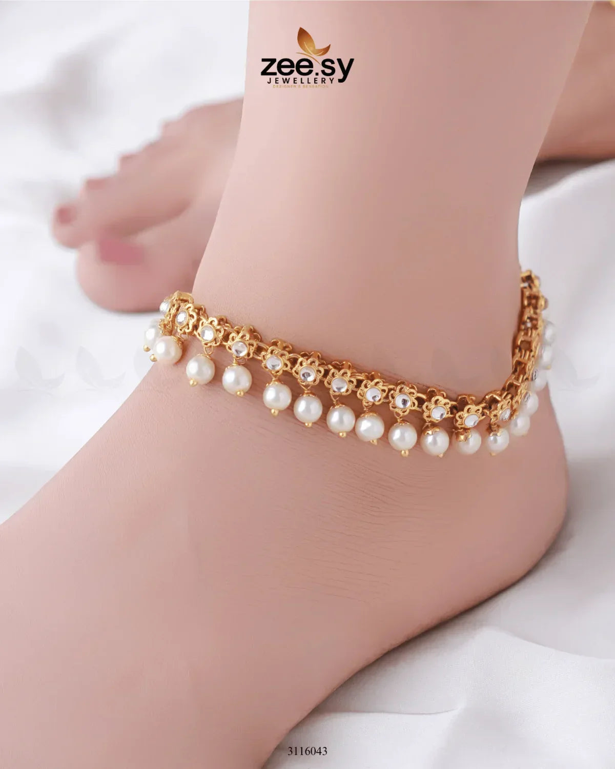 Umika Anklets Golden white - Zeesy Jewellery