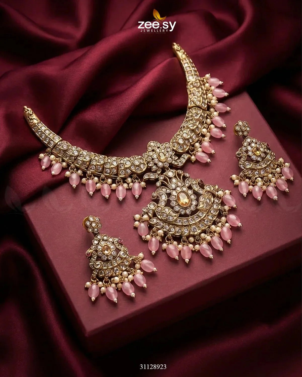 Victorian Faux Pearl Necklace Set