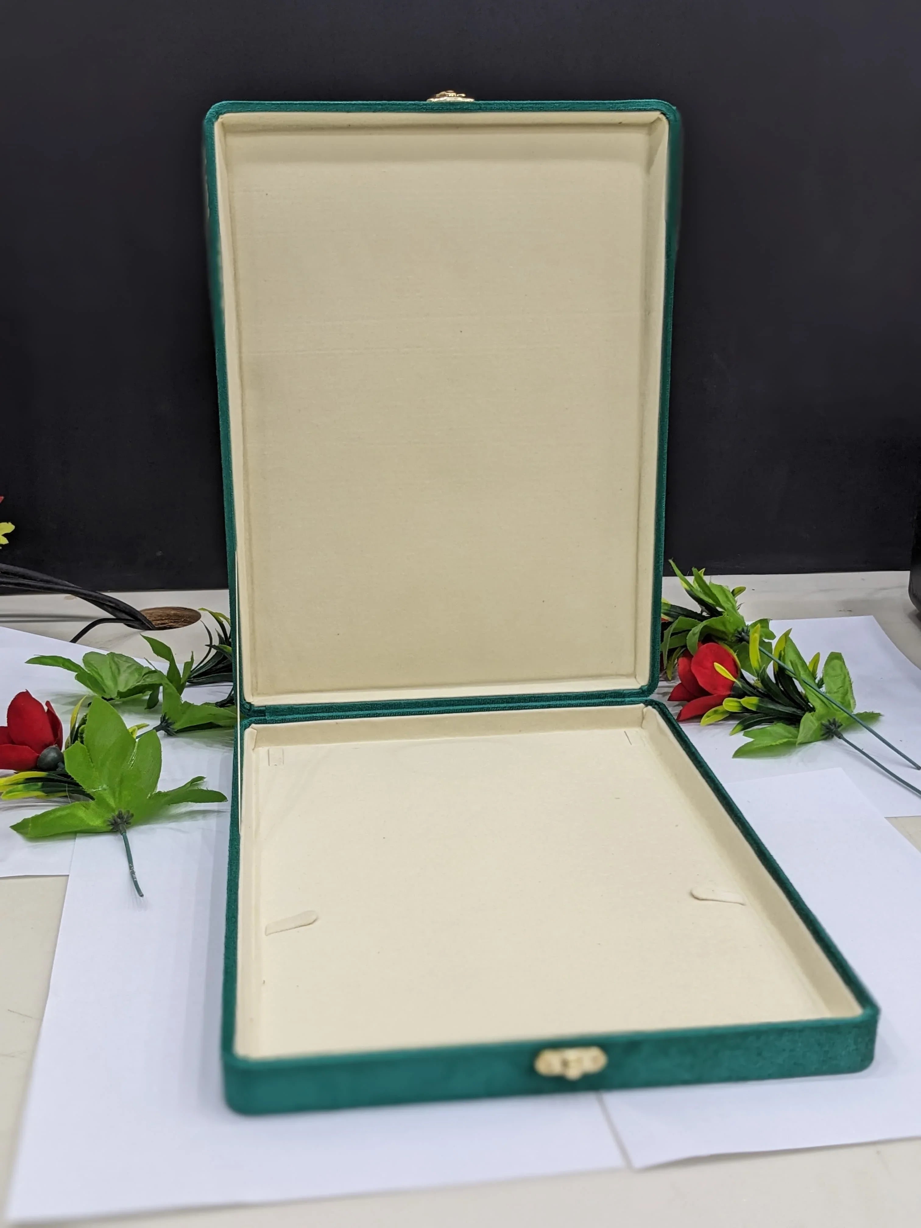 Premium Velvet Box - Zeesy Jewellery