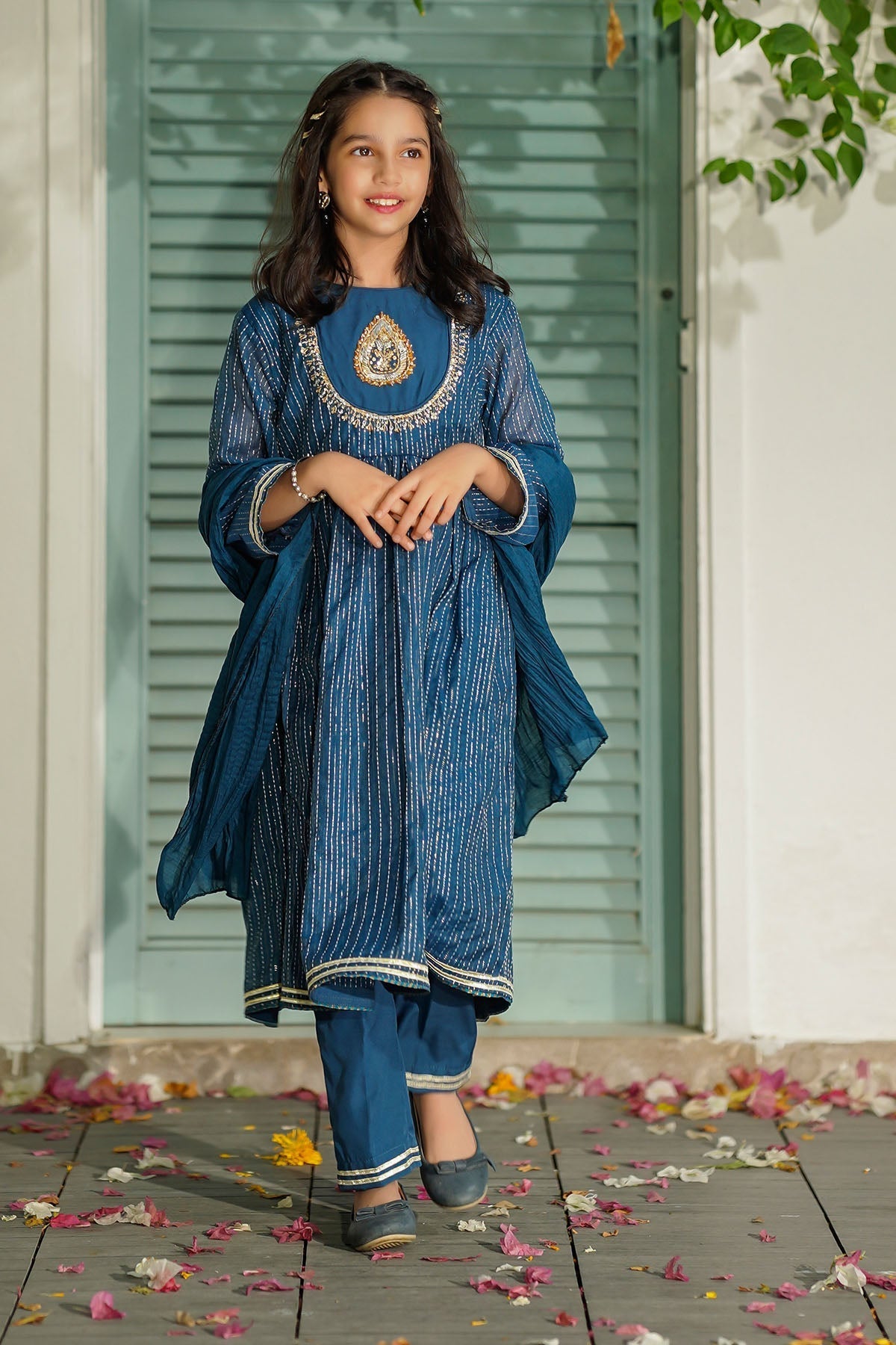 Zari Jacquard Hand Adda Work 3 Pc Suit with exquisite adda embroidery on premium jacquard fabric, ideal for stylish and elegant special occasions.
