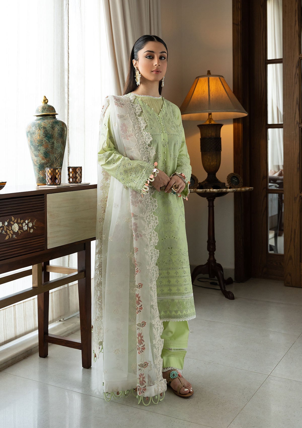 aik-atelier-Lawn-24-samah-look-07-1