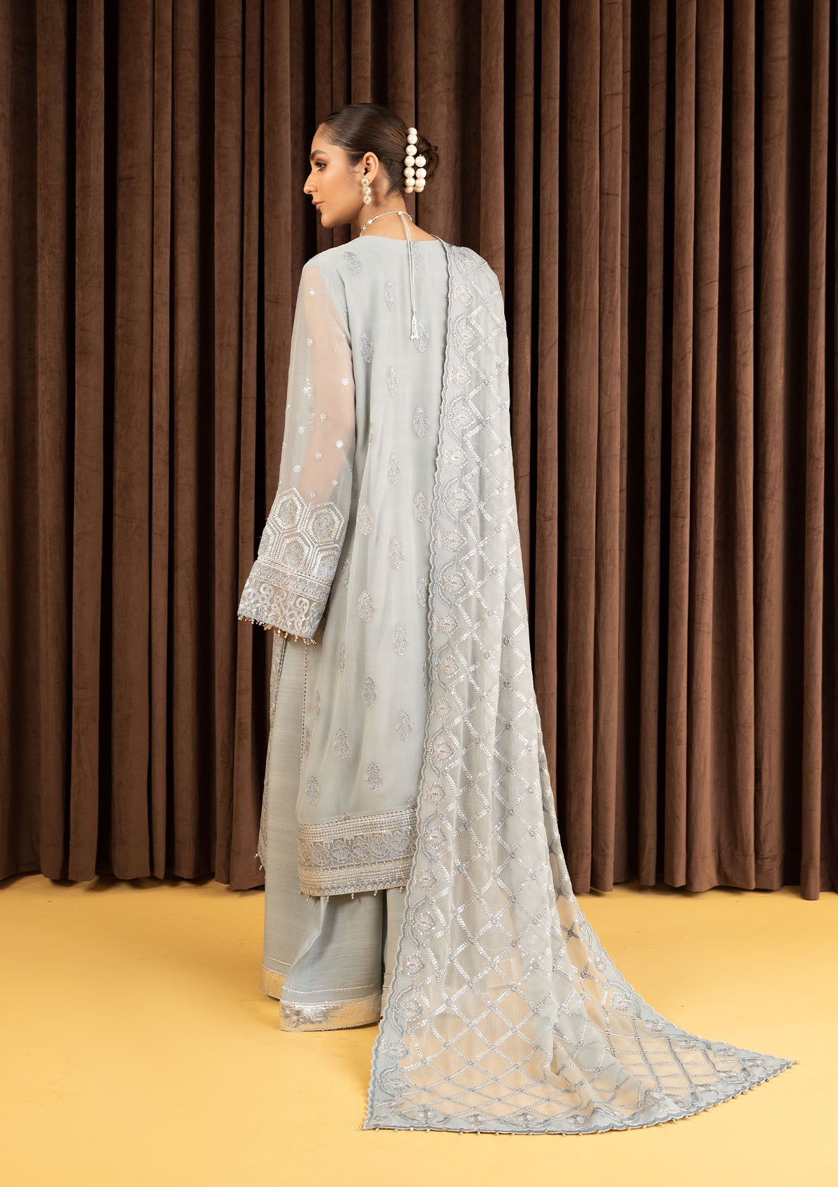   aik-atelier-unstitched-23-vol-2-look-04-4