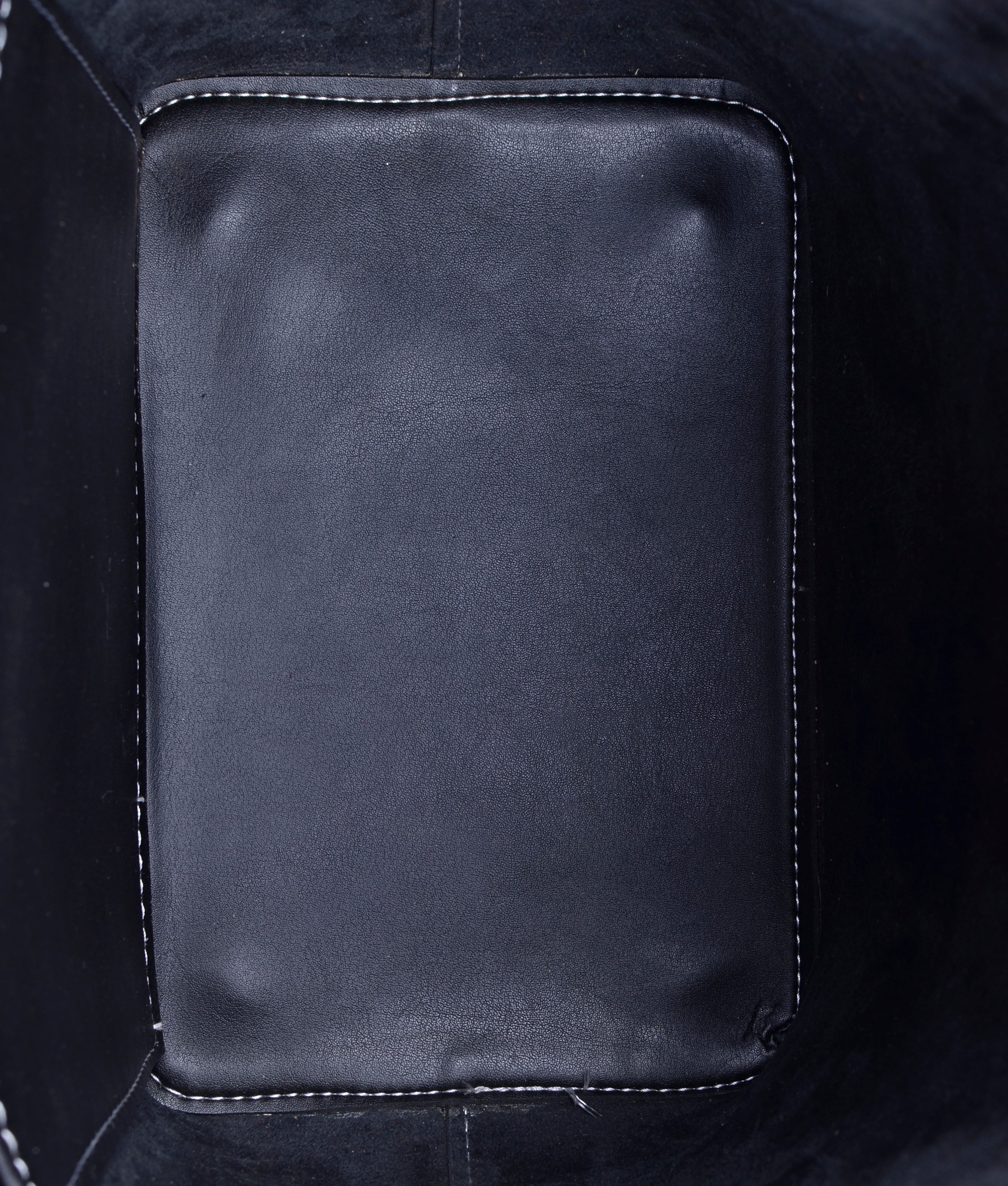 RTW Creation - Black and rust bucket bag with zipper pocket