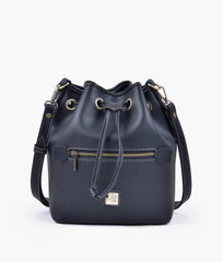 RTW Creation - Black bucket bag with zipper pocket