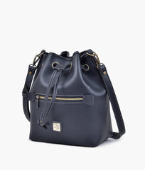 RTW Creation - Black bucket bag with zipper pocket