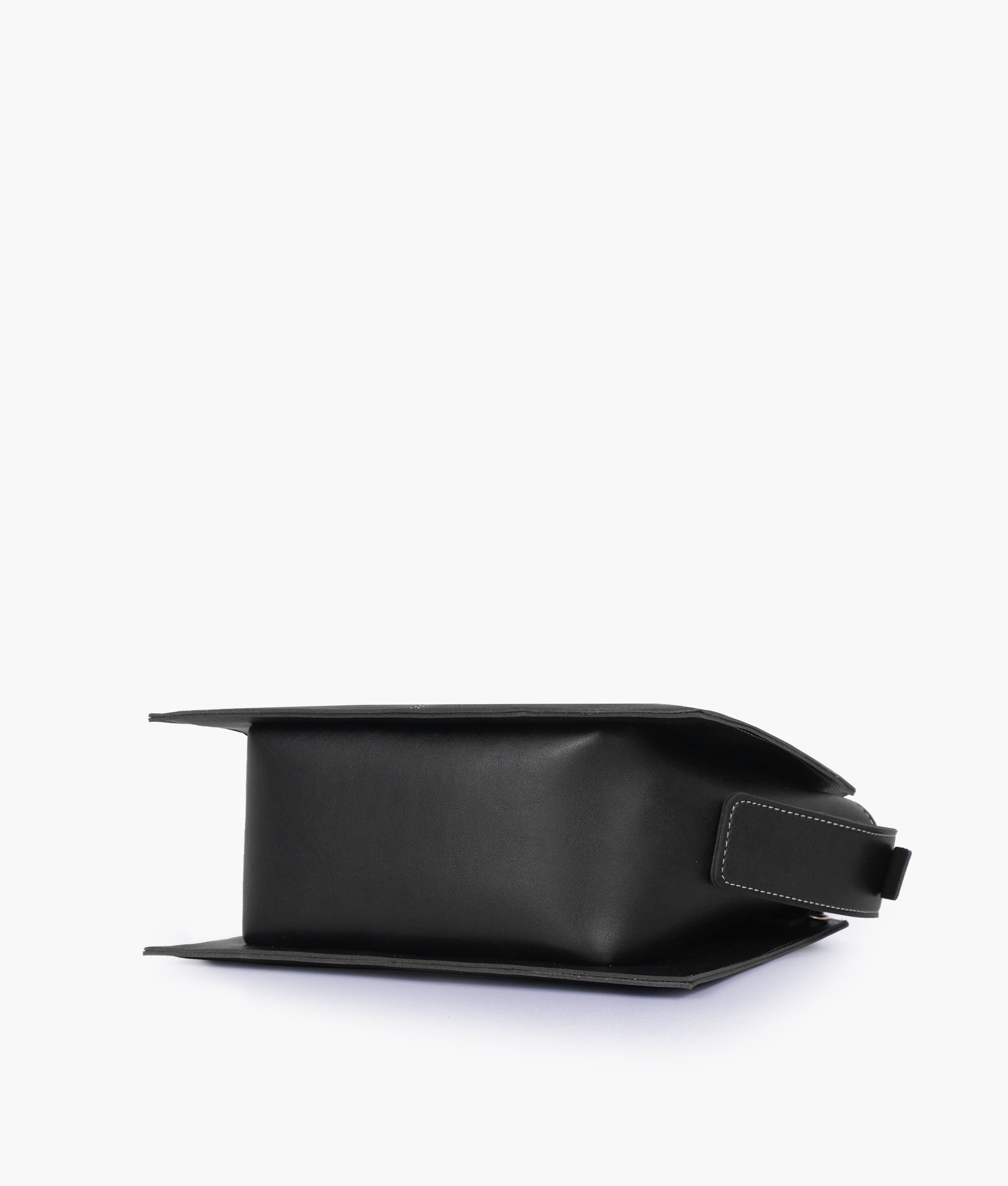 RTW Creation - Black trapeze top-handle bag