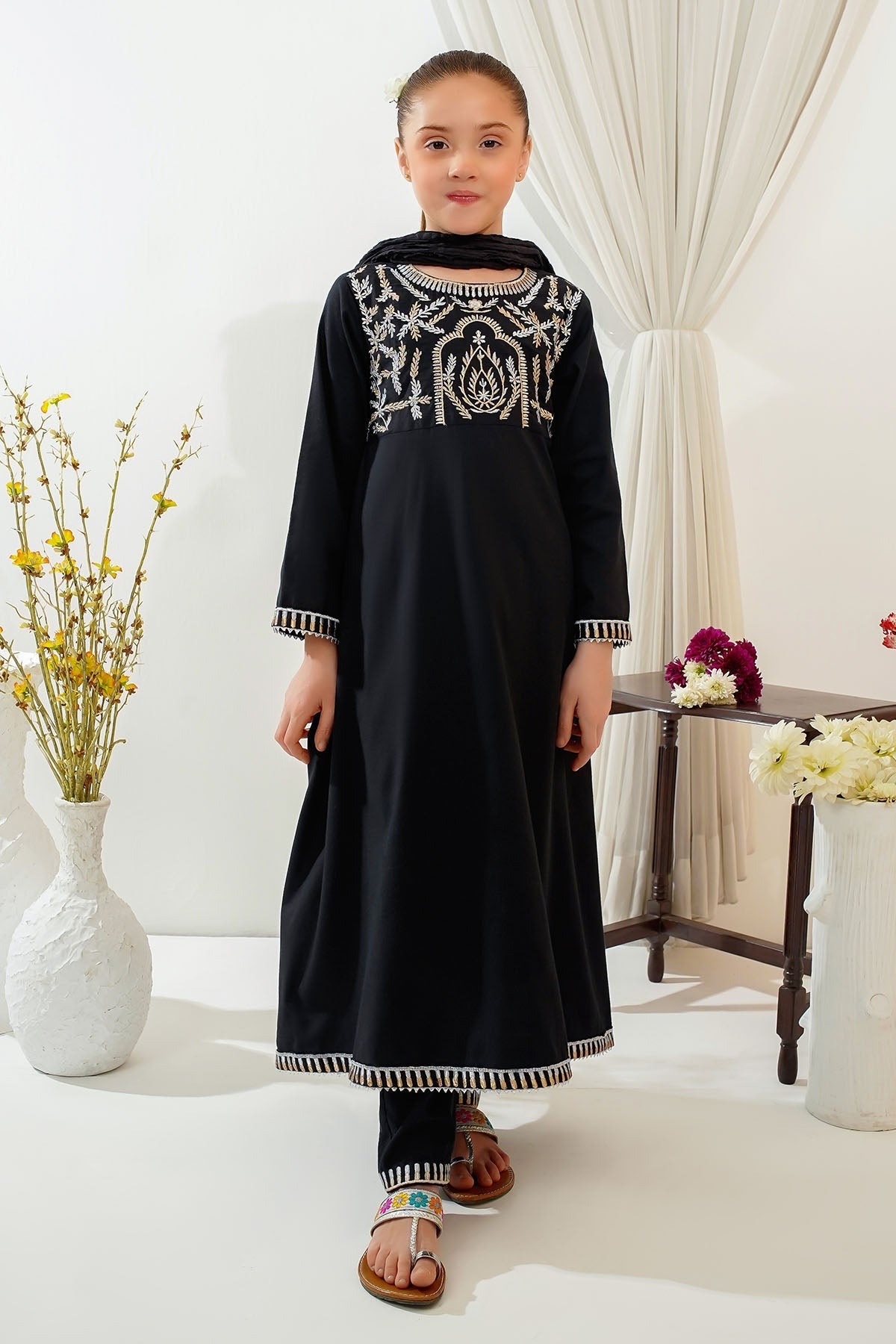 Explore the Chiffon Embroidered 3 Pc Suit, an elegant chiffon party dress for girls. Ideal for special occasions