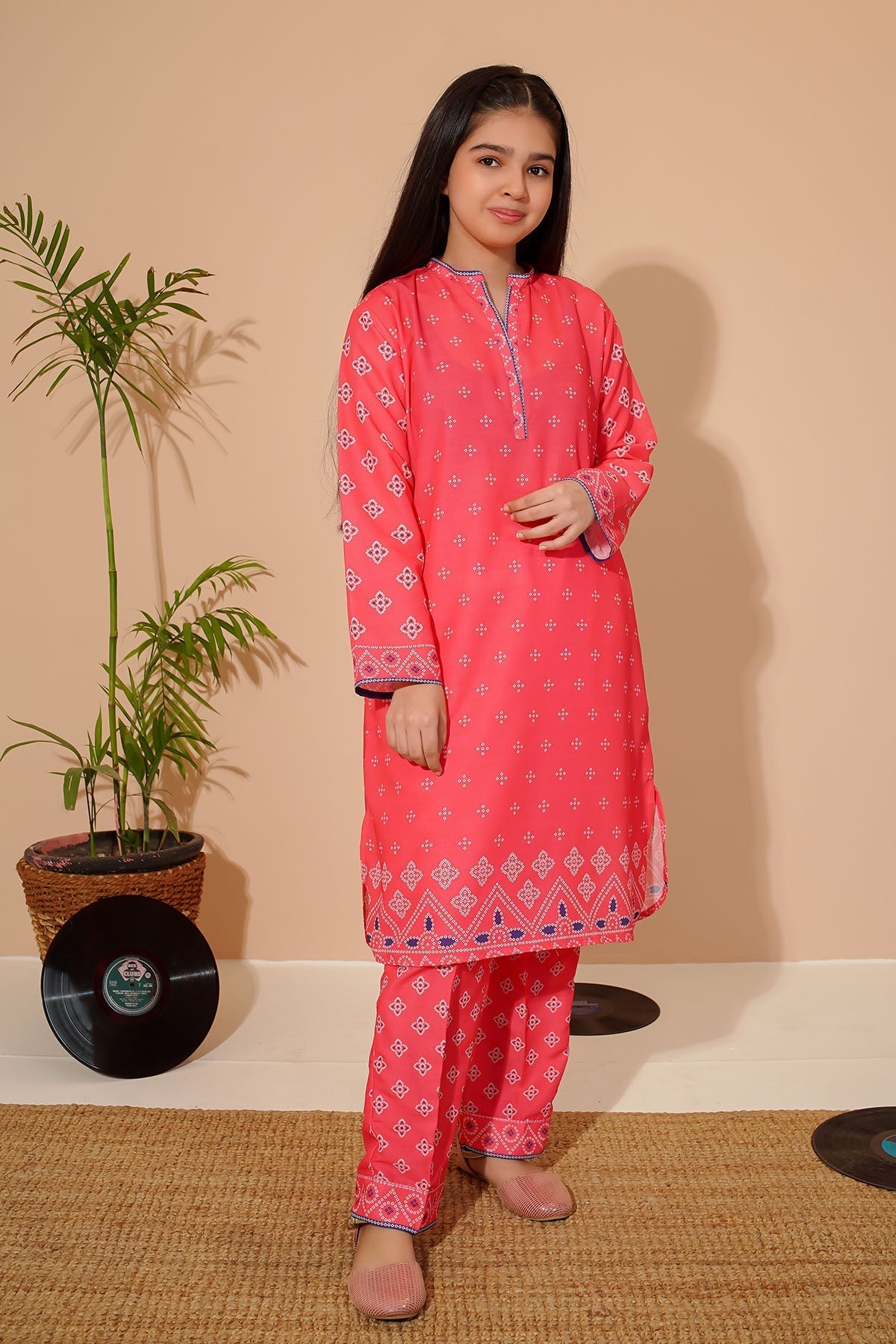 Explore the Swiss Lawn Digital Printed 2 Pc Suit in Pakistan. Trendy co-ord sets for kids, perfect for stylish