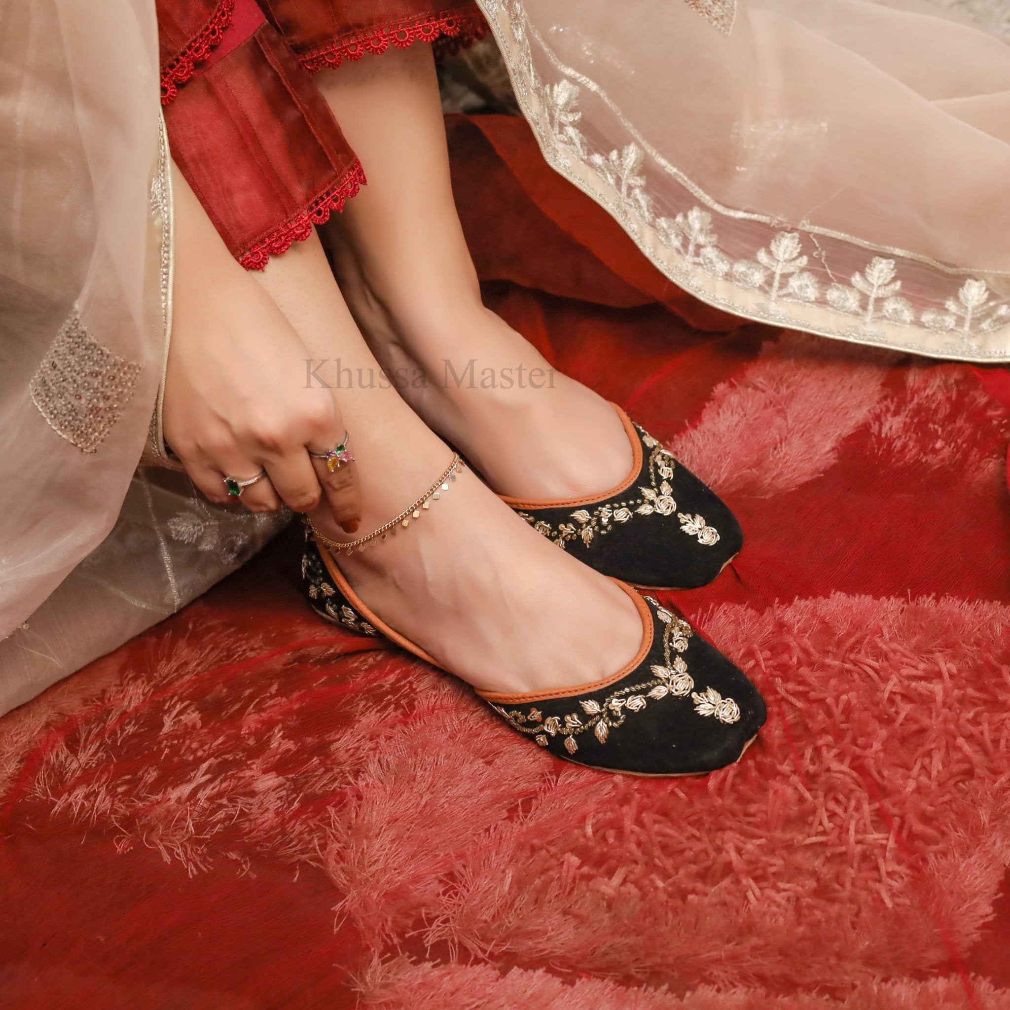 DECENT BLACK - Khussa Master