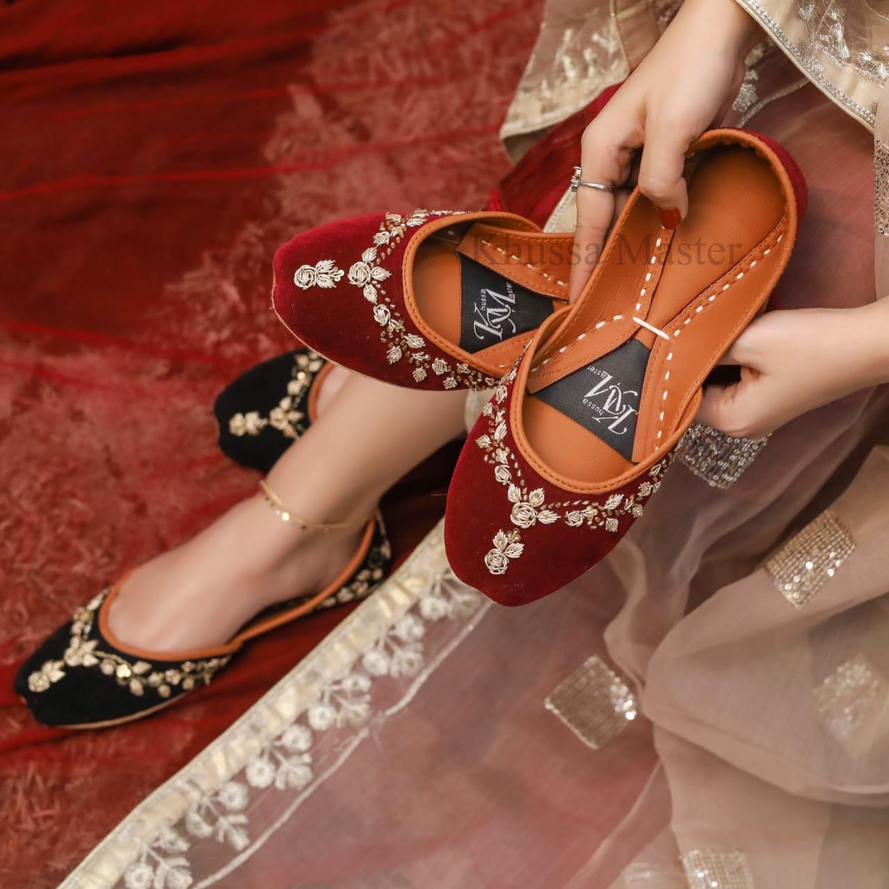 DECENT MEHROON - Khussa Master