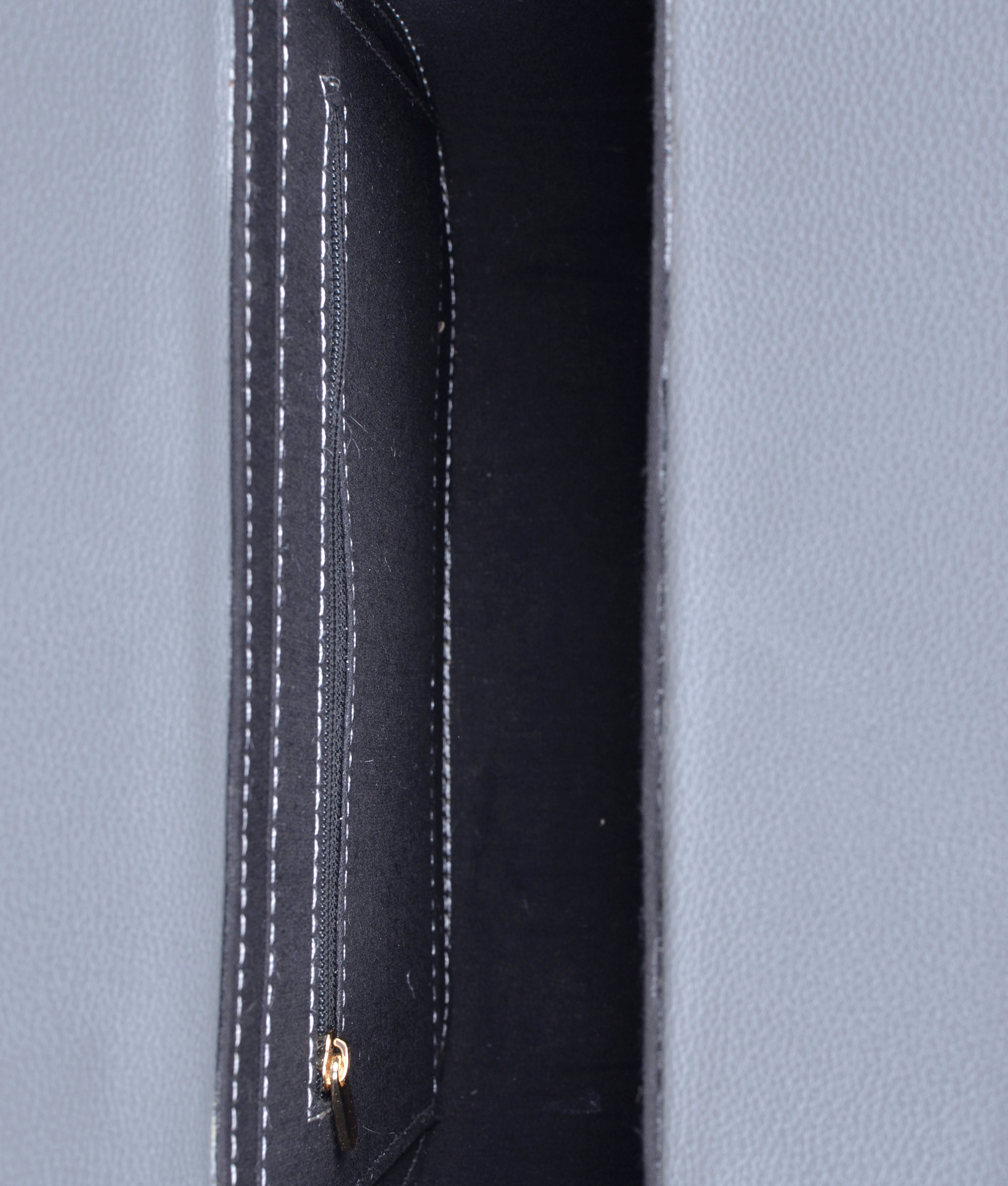 RTW Creation - Grey push-lock saddle bag