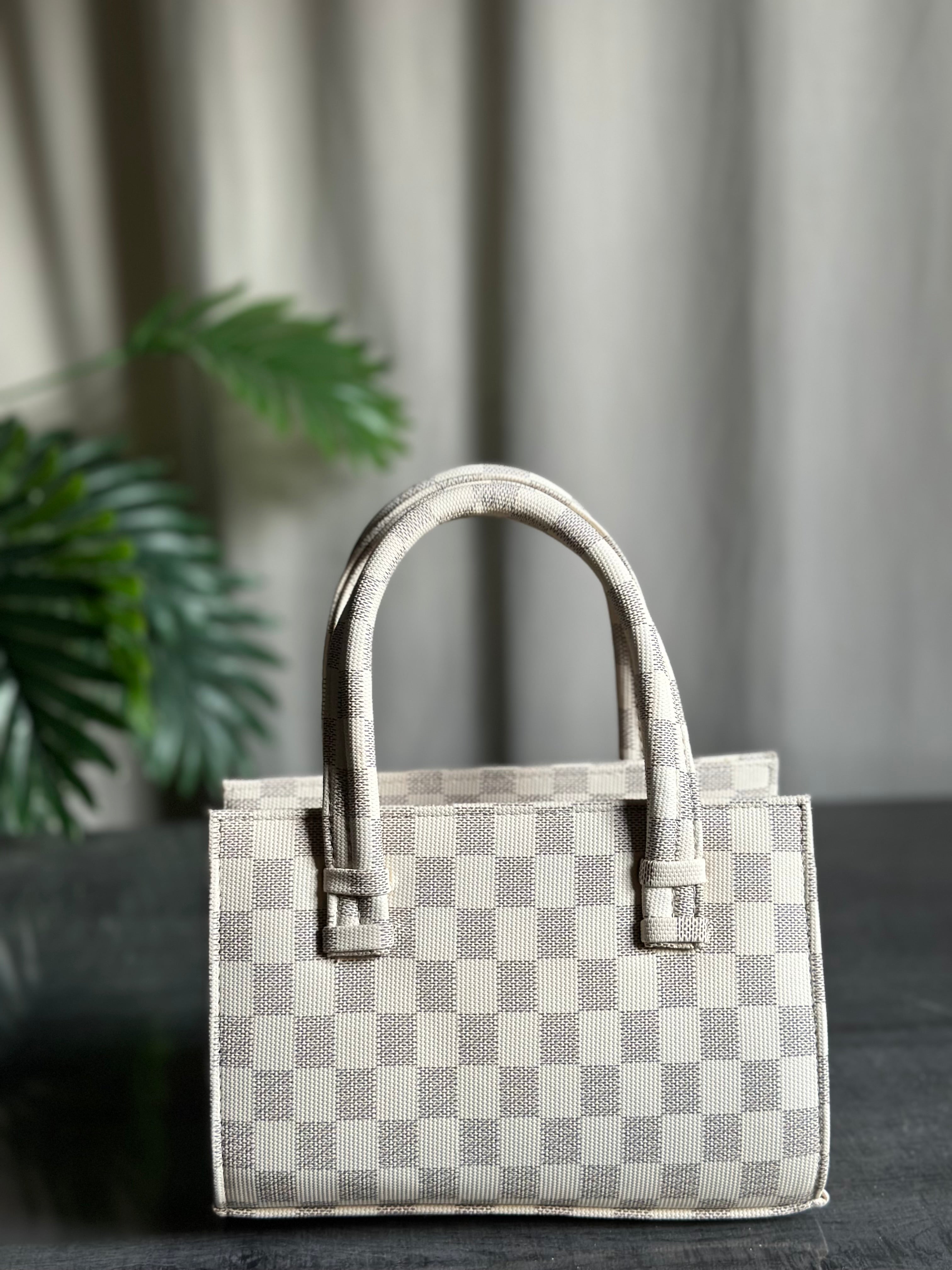 Checkered Style Handbag Design for women 2026