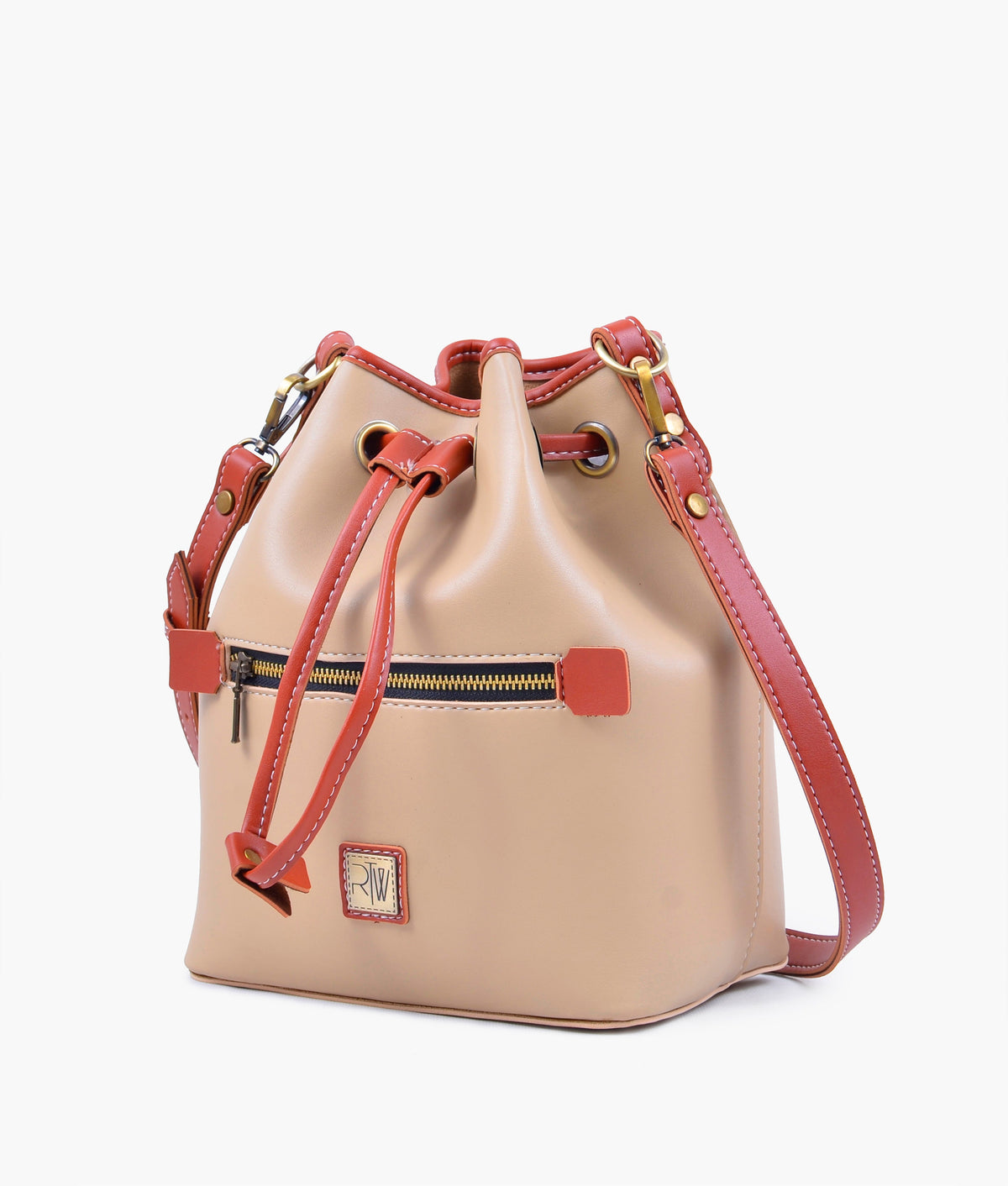 RTW Creation - Off-white bucket bag with zipper pocket