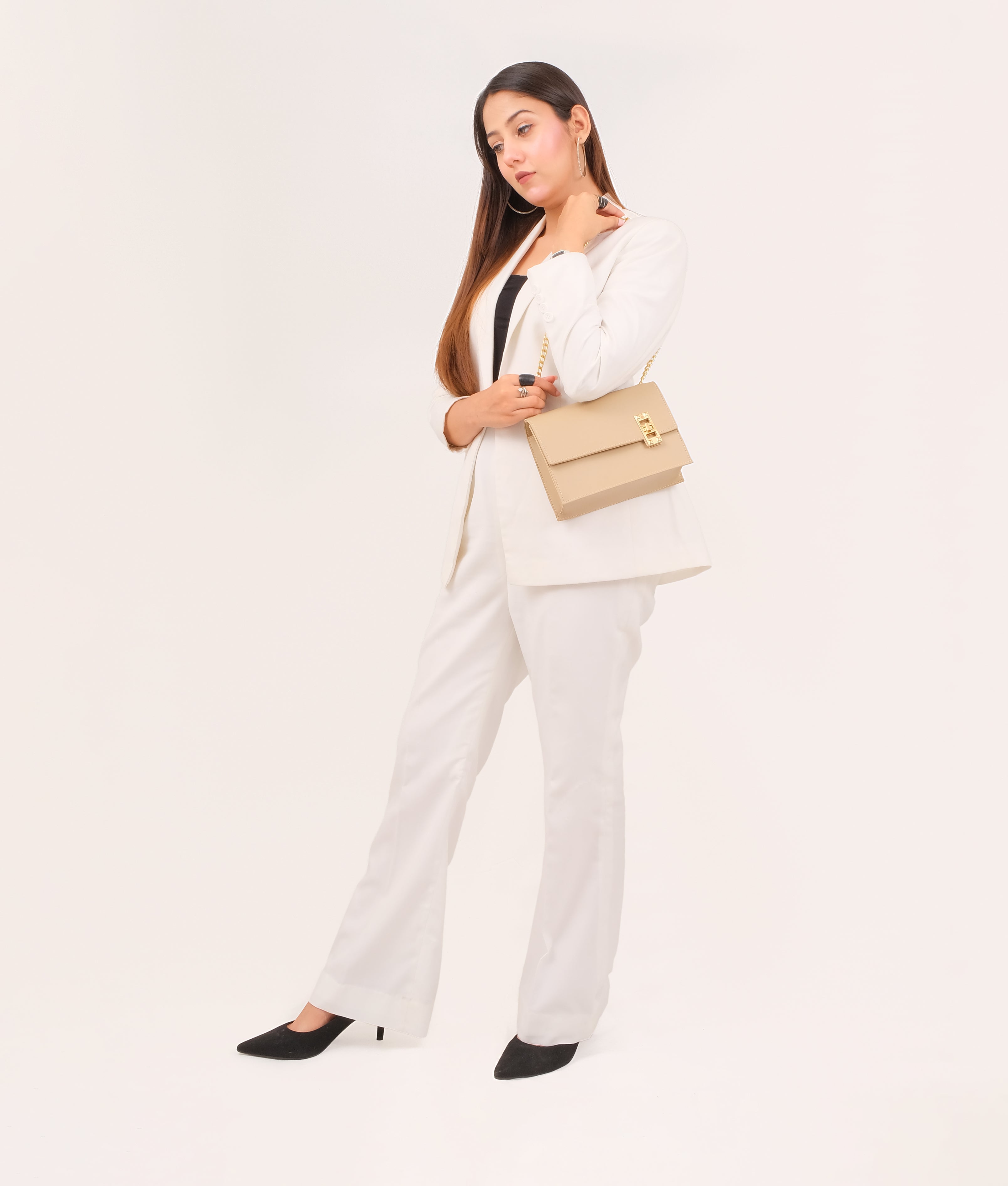 RTW Creation - Off-white chain shoulder bag with twist lock