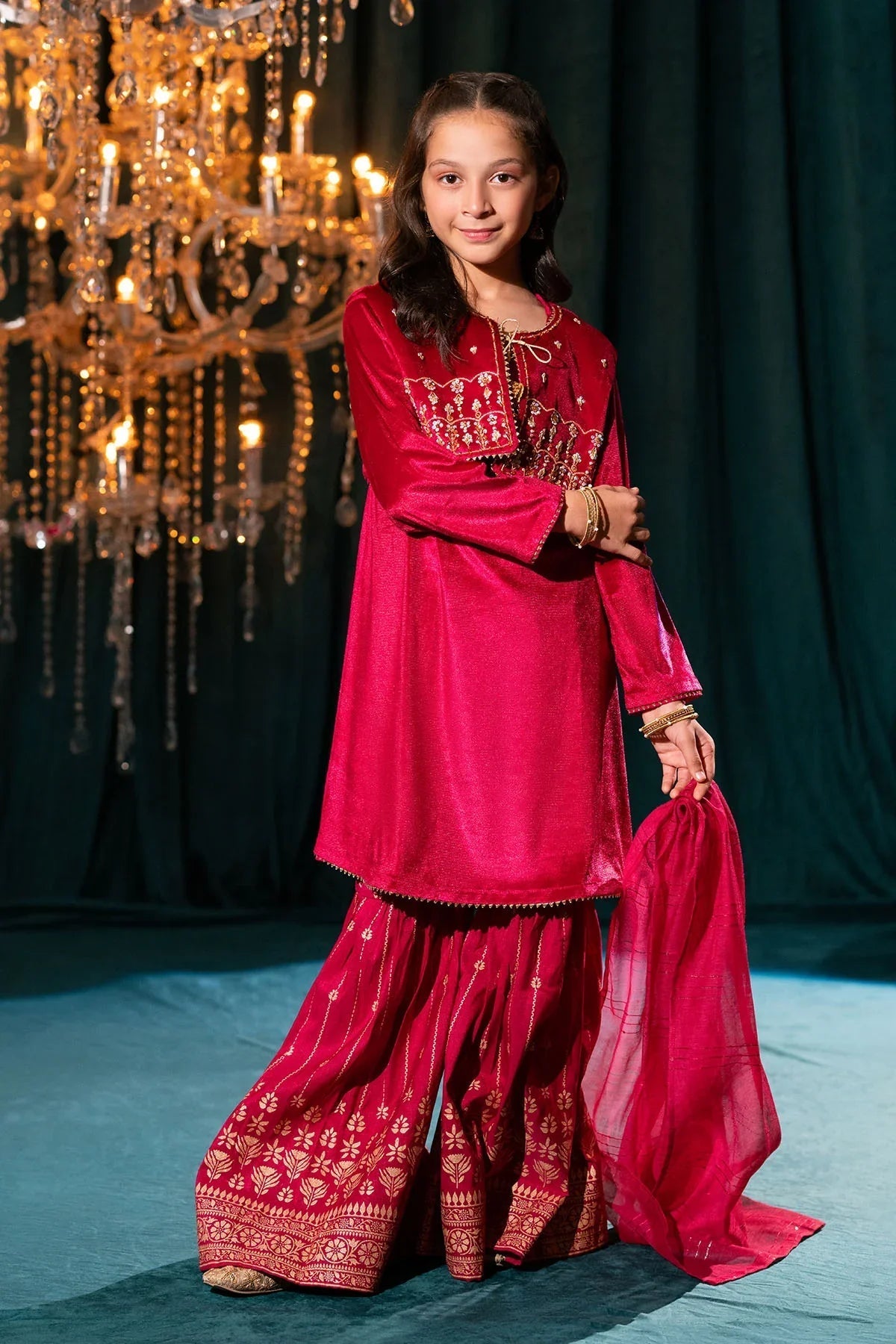 Discover trendy embroidered dresses at our online store. Shop the latest Pakistani party wear collection