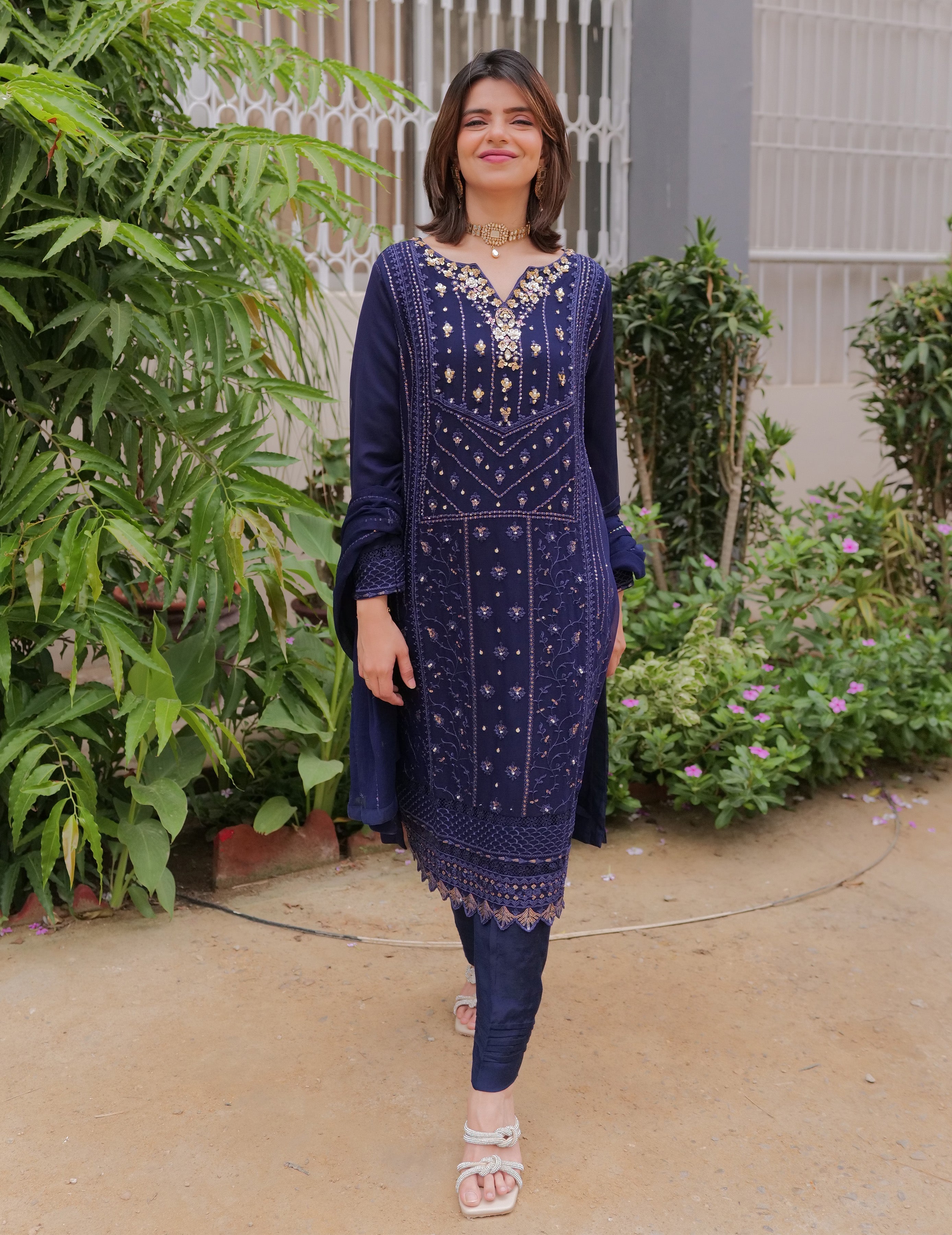 Rangeen Stitched 3 Piece Formals-Jahanara x Srha Asgr