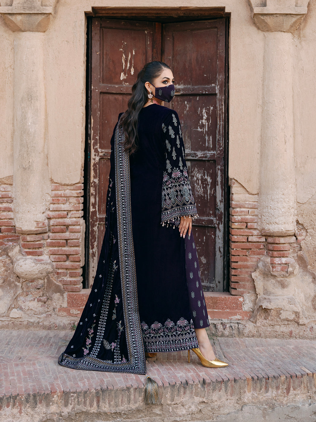 Siara By Flossie Unstitched 3 Piece Formals Velvet Collection'2025-V-104 - A