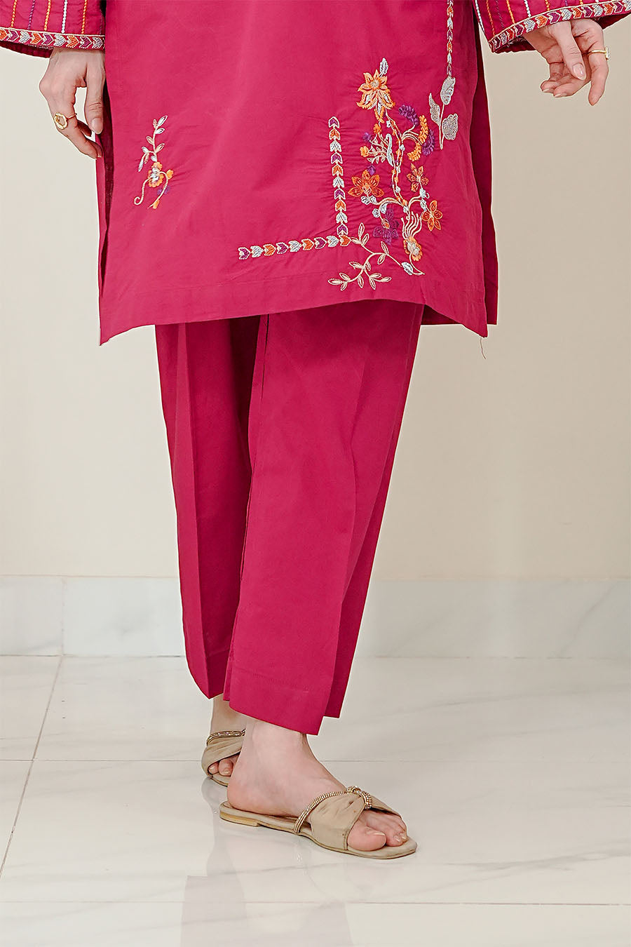 Waniya Stitched 2 Piece Lawn Collection'2025-ESRAH