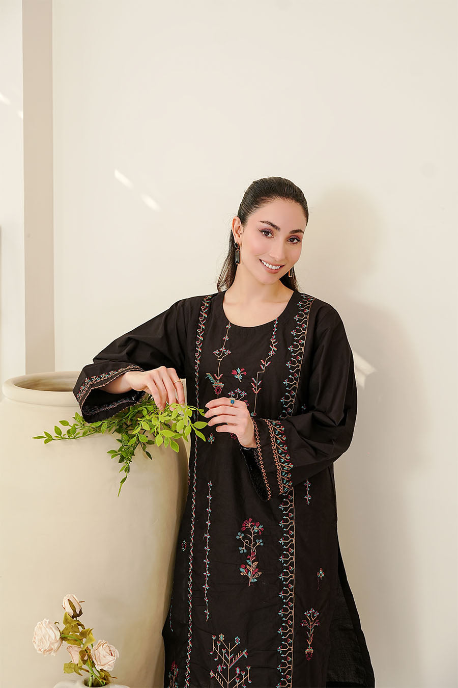 Waniya Stitched 2 Piece Lawn Collection'2025-LEILA