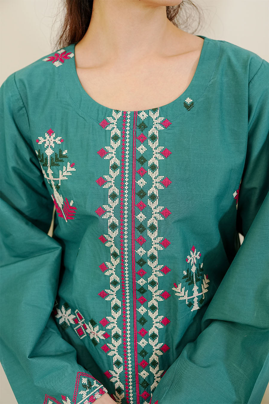 Waniya Stitched 2 Piece Lawn Collection'2025-ILYANA