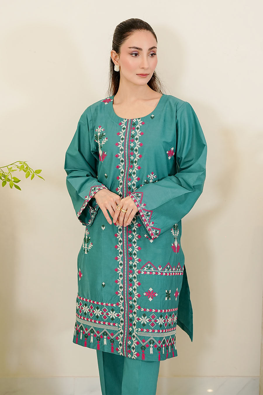 Waniya Stitched 2 Piece Lawn Collection'2025-ILYANA