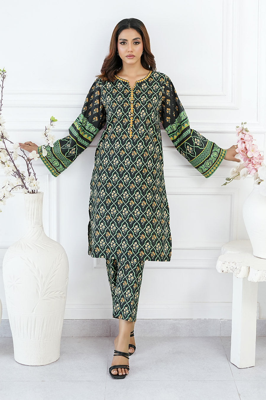 Waniya Stitched 2 Piece Digital Printed Lawn Collection'2025-MINHA