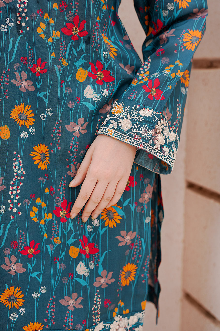 Waniya Stitched 3 Piece Embroidery Lawn Summer Collection'2025-Zeta