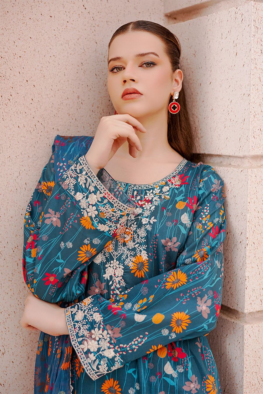 Waniya Stitched 3 Piece Embroidery Lawn Summer Collection'2025-Zeta