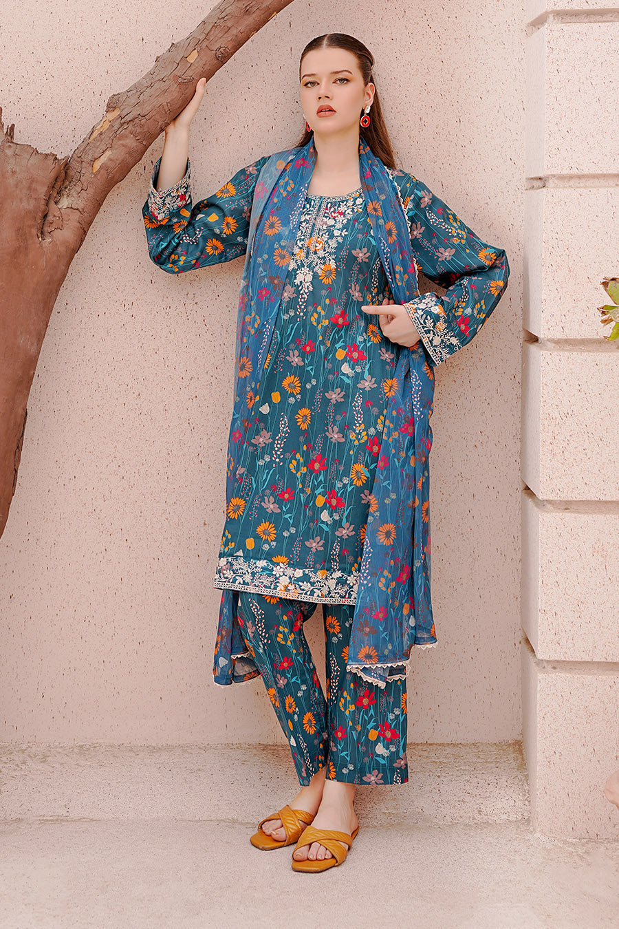 Waniya Stitched 3 Piece Embroidery Lawn Summer Collection'2025-Zeta