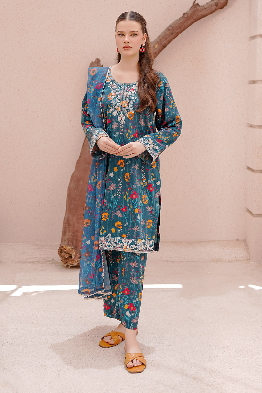 Waniya Stitched 3 Piece Embroidery Lawn Summer Collection'2025-Zeta