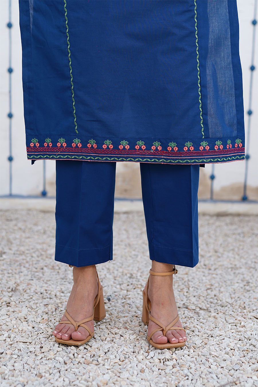 Waniya Stitched 2 Piece Solid Emb Lawn Collection'2025-ZEEVA