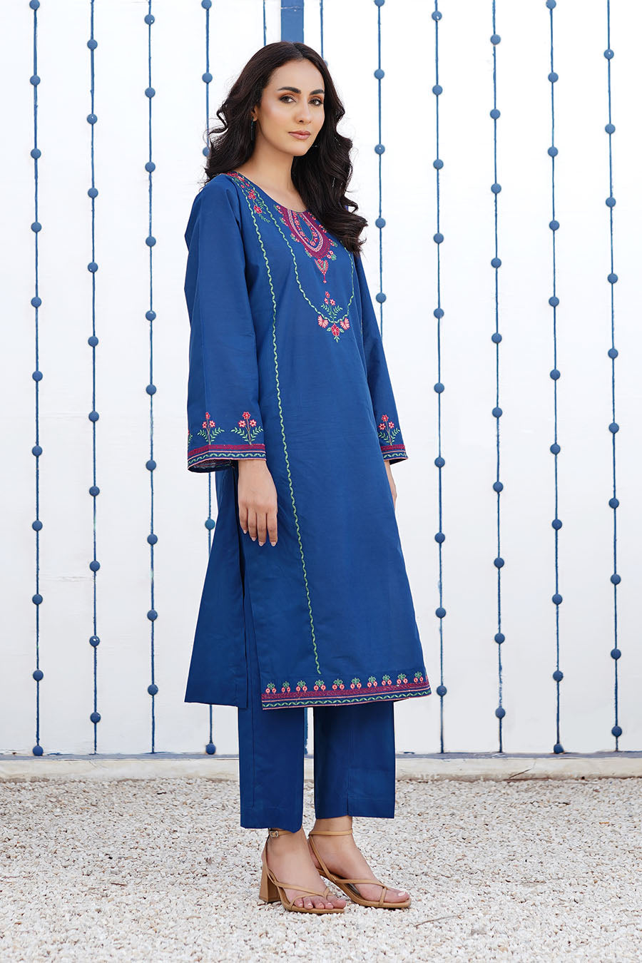 Waniya Stitched 2 Piece Solid Emb Lawn Collection'2025-ZEEVA