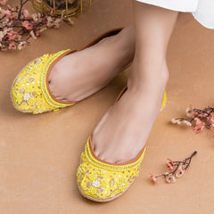 Zuruj Khussa Collection'2025-Zun-241-Yellow